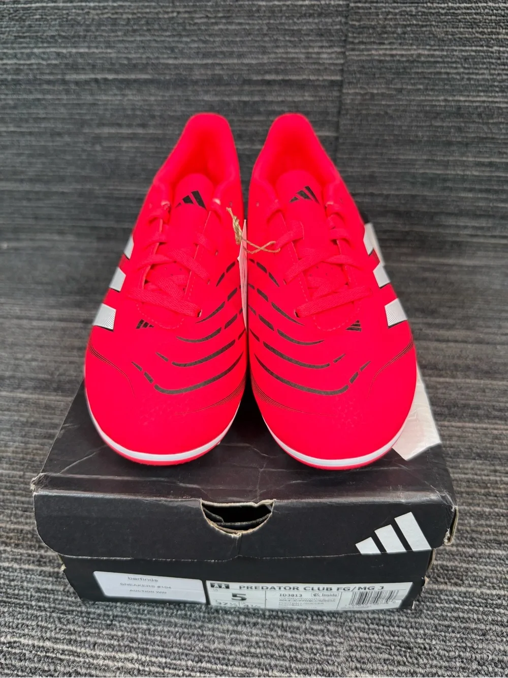 adidas Predator Club FG/MG J Lucid Red/White Soccer Cleats unisex Junior 5 New